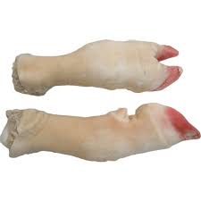 CUT FRESH COW FEET